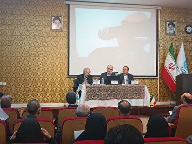 رئیس دانشگاه تهران: توسعه بی‌رویه آموزش عالی، بحران‌آفرین است