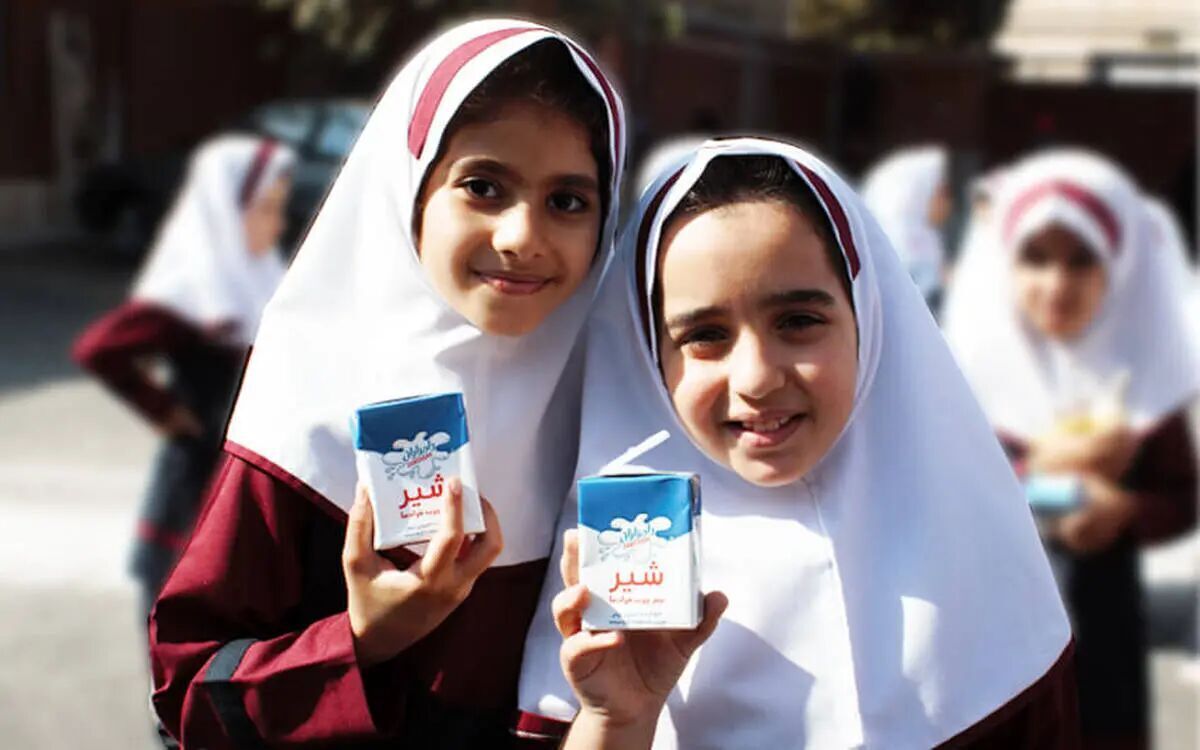 سال تحصیلی جدید ۷۵ وعده شیر رایگان در مدارس ابتدایی توزیع میشود