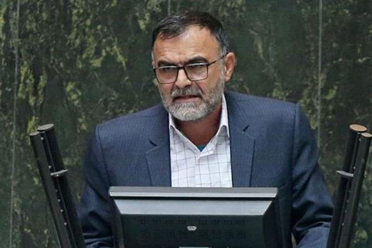 علیزاده: مشکل اصلی کارگران این است که دستمزد آنها به ریال است، اما هزینههای زندگی به دلار/ قطعی مکرر برق اعصاب مردم را خرد کرده است + فیلم
