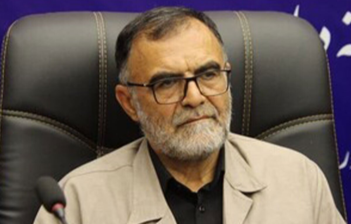 مشکل اصلی کارگران این است که دستمزد آنها به ریال است، اما هزینههای زندگی به دلار/ قطعی مکرر برق اعصاب مردم را خرد کرده است