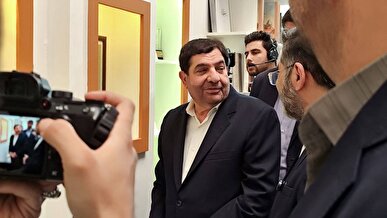 مخبر: خاطره نویسی شخصیت‌های سیاسی شیوه موثری برای انتقال تجربیات تاریخی است / ۷۰ درصد خاطرات هیچ محدودیت زمانی خاصی برای انتشار ندارند
