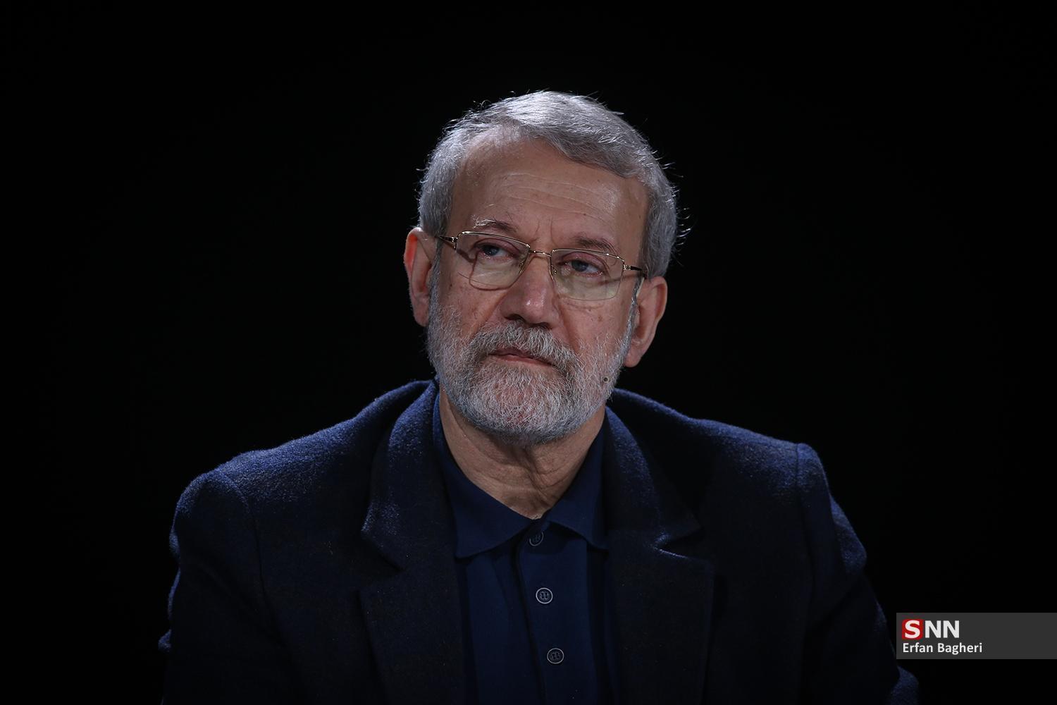لاریجانی: در کشاکش مسائل بینالمللی، ایران تنها پرونده روی میز نیست/ همه افراد جامعه دچار یک ضیق معیشتی هستند + فیلم