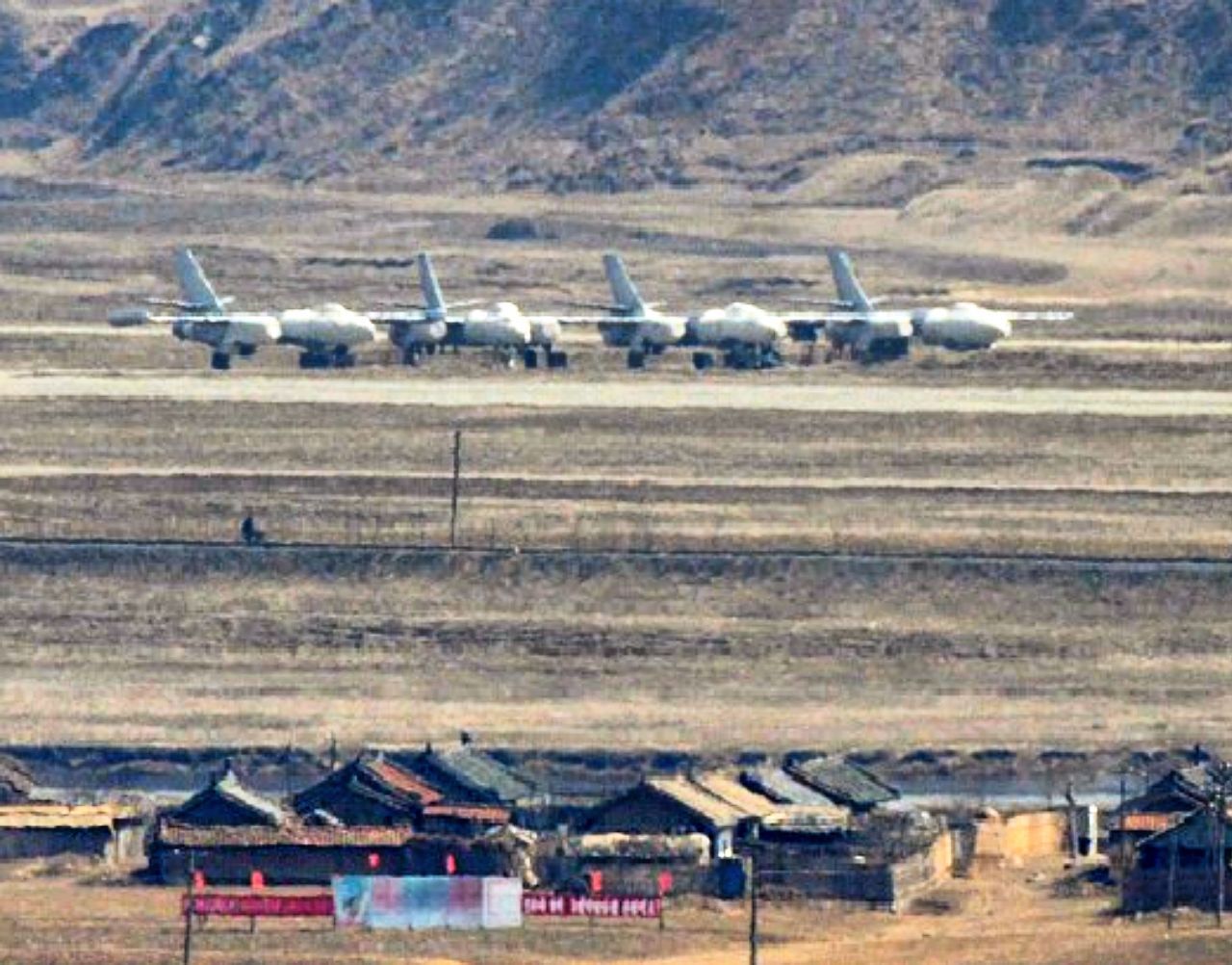 معامله پوتین و کیم، سوخو 27 و میگ 29 در راه کره شمالی/ +معرفی نیروی هوایی کره شمالی معامله پوتین و کیم، سوخو 27 و میگ 29 در راه کره شمالی/ +معرفی نیروی هوایی کره شمالی