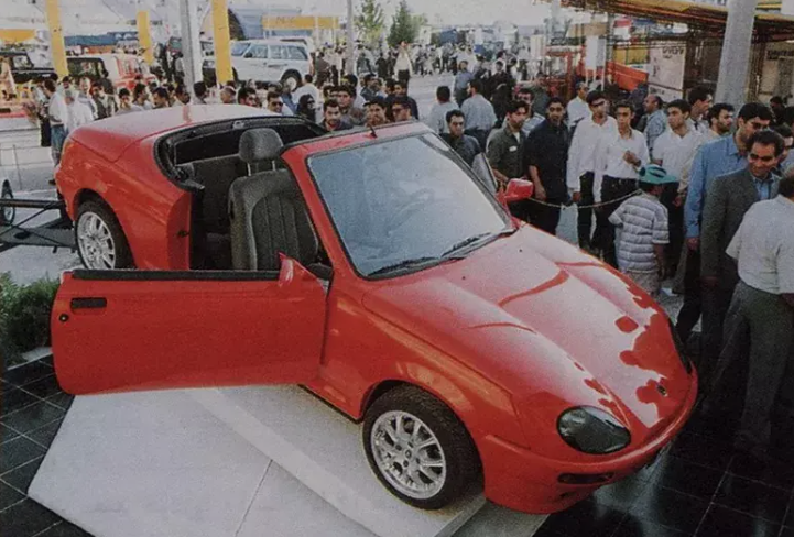 نگاهی به برخی خودروهای شکست خورده ایرانی/ از سمند وانت و رودستر آنا تا خودروی نظامی نور