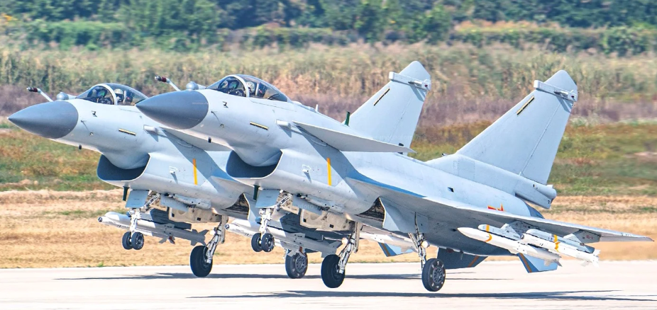 معرفی جنگنده جی 10 سی ،  اژدهای چینی که در جنگ با هندی ها غوغا کرد/ آیا ایران هم در مسیر خرید جی 10 قرار دارد؟