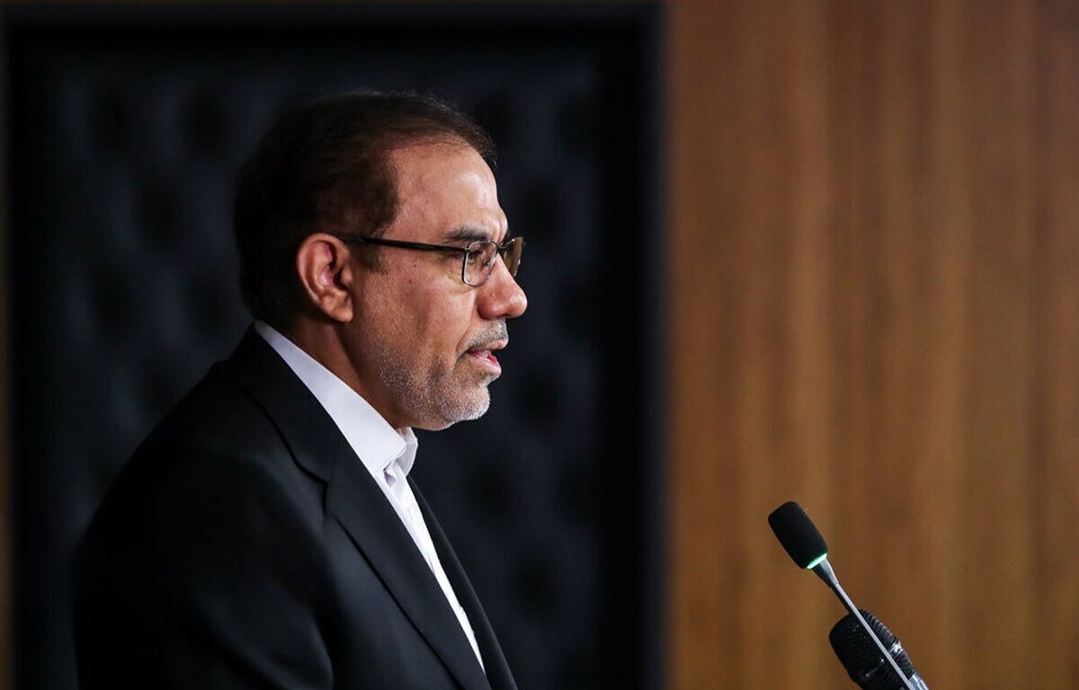 با مظاهر فساد در هر لباسی که باشند برخورد میشود