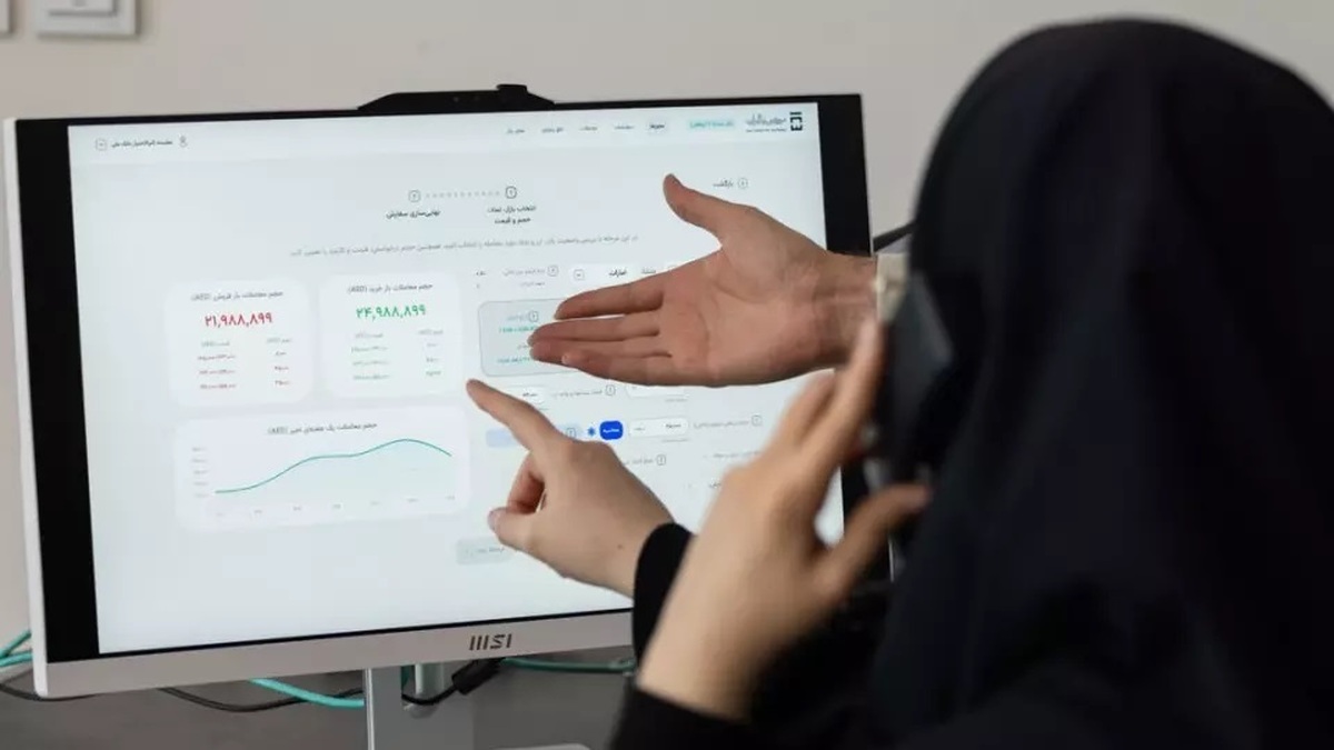 طی هفته گذشته ۸۲۸ میلیون دلار در بازار ارز تجاری معامله شد