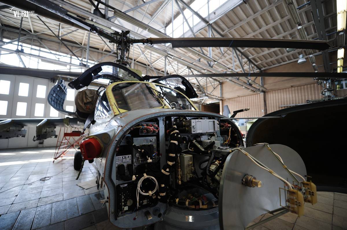 معرفی هلیکوپتر کاموف ۵۲ ، قدرتمند ترین بالگرد روسی که ویژگی های مشابه جت های جنگی دارد/ از رادار و درگیری هوایی تا اجکت با صندلی پران!