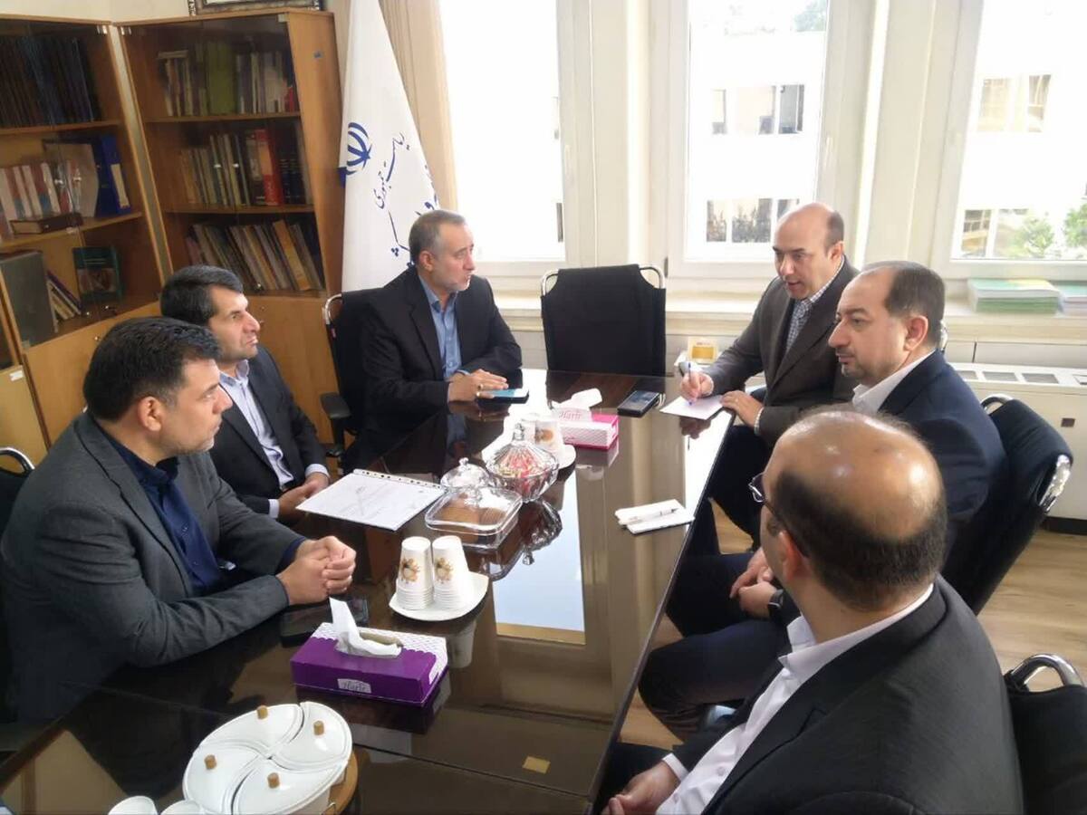 رایزنی استاندار خراسان جنوبی برای ساخت خوابگاه دانشجویی در دانشگاه های استان