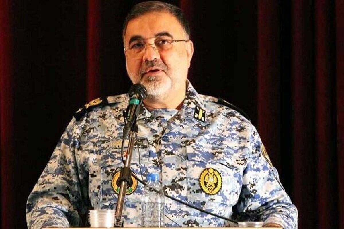 بازدید امیر واحدی از پایگاه هوایی بوشهر