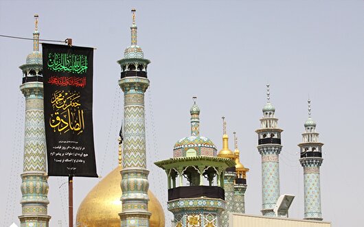 حرم بانوی کرامت سیاه‌پوش شد+فیلم