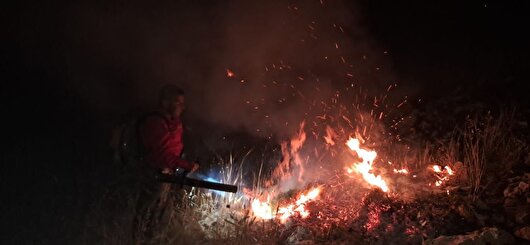 آتش‌سوزی در ارتفاعات لوداب مهار شد/ پایش میدانی همچنان ادامه دارد
