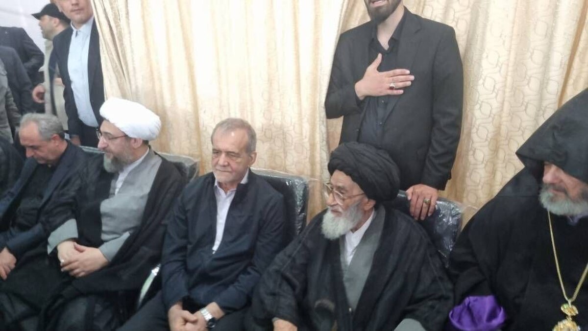 حضور رئیس جمهور در مراسم سالگرد شهدای خدمت در تبریز