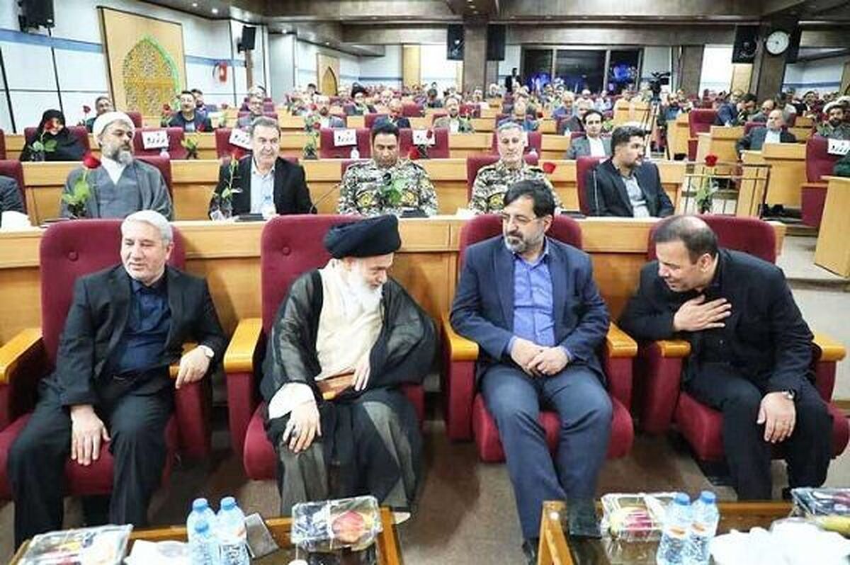 راهآهن قم باید به هاب ریلی منطقهای تبدیل شود