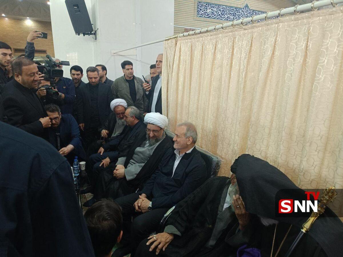 رییسجمهور در مراسم سالگرد شهدای خدمت تبریز حاضر شد