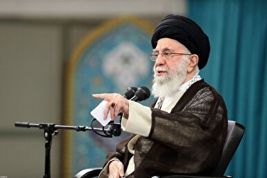 ماجرای مقروض شدن یکی از شیعیان و انتظار آنها برای به امامت رسیدن امام صادق از زبان رهبر انقلاب+فیلم