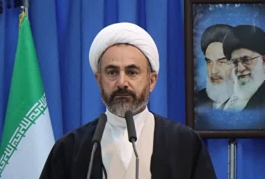 مرز مهران نیازمند مدیریت اصولی برای خدمت به زائران است