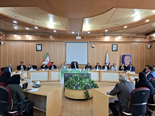 تاکید استاندار بر توسعه زیرساخت‌های ورزشی کارگران و ایجاد اشتغال واقعی