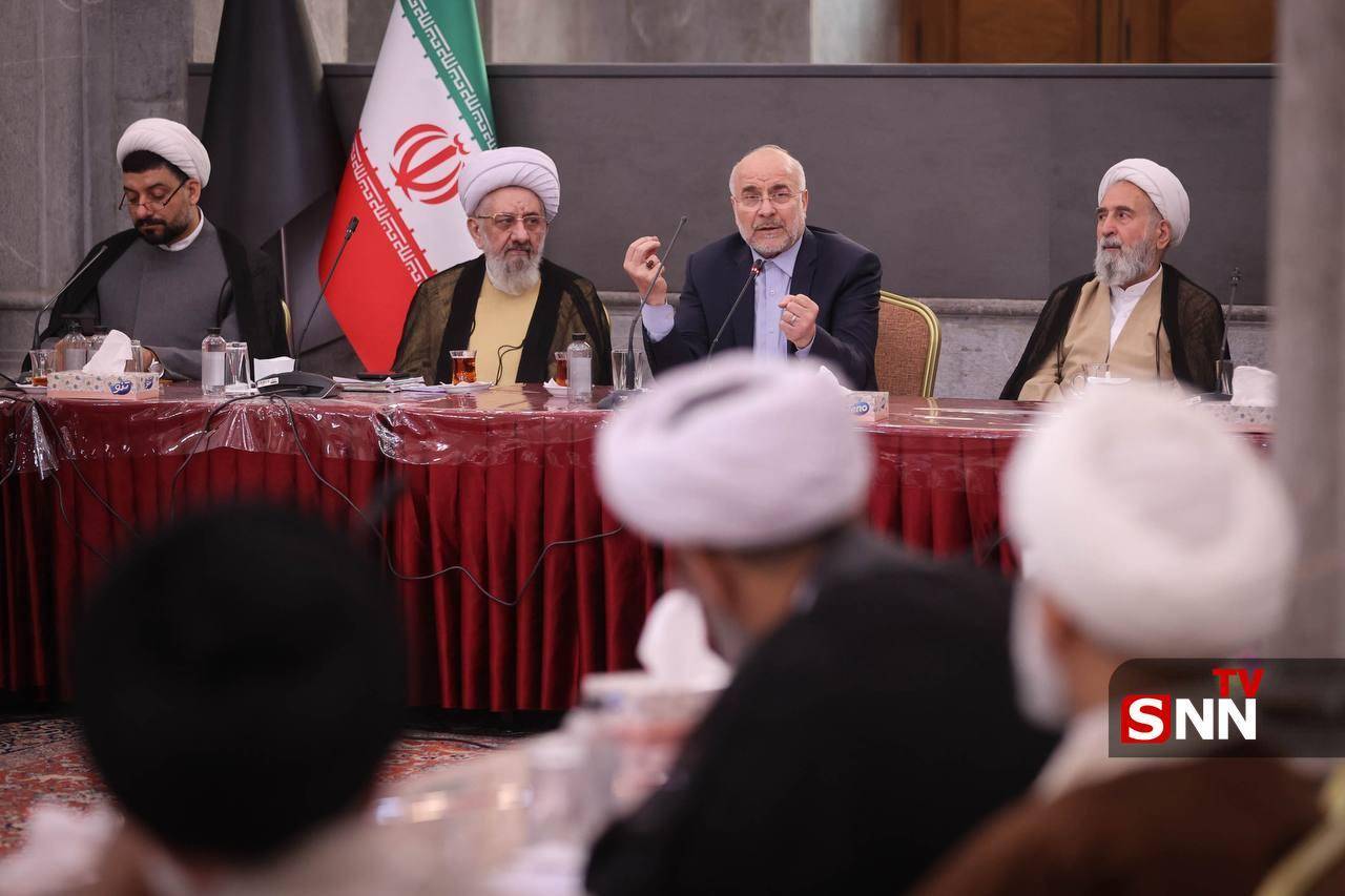 دیدار جمعی از ائمه جماعت مساجد تهران با رئیس مجلس شورای اسلامی+عکس