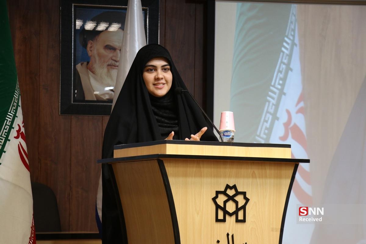 مادران دانشجو