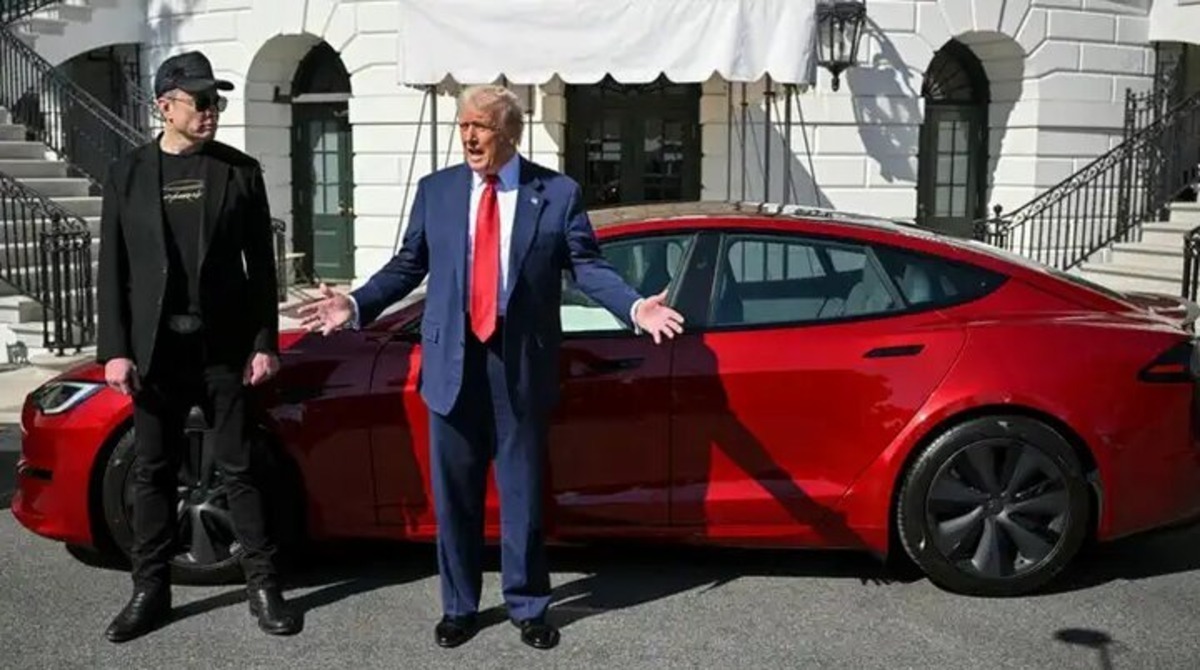 مرثیه&zwnj;ای برای یک رویا/ چه چیزی ایلان ماسک را از نبوغ به جنون سیاسی کشاند؟