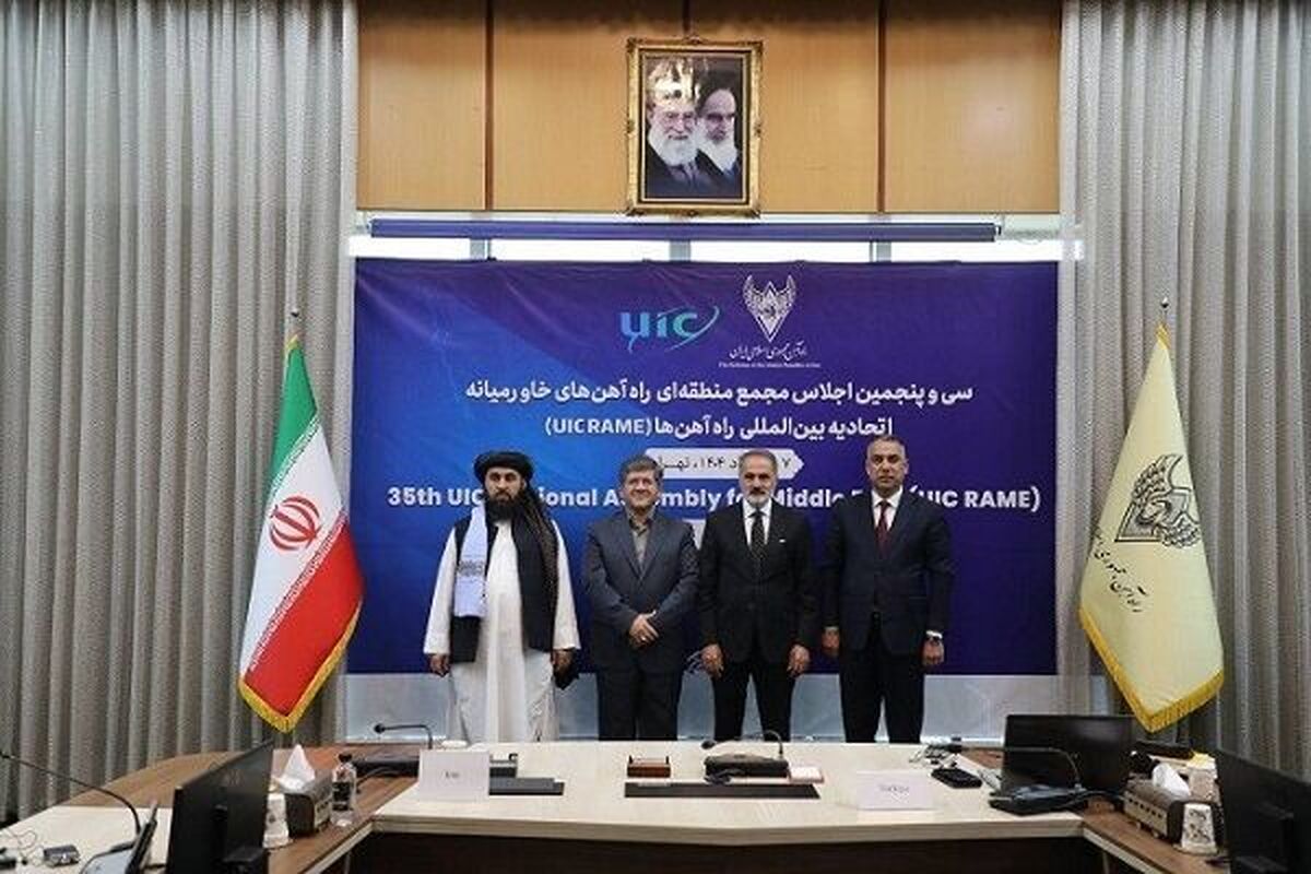 هدفگذاری برای حمل۵۴ میلیون تن بار با شبکه ریلی ایران تا پایان امسال