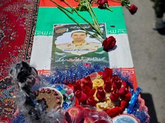 تشییع پیکر دو شهید مرزبان در مریوان برگزار شد