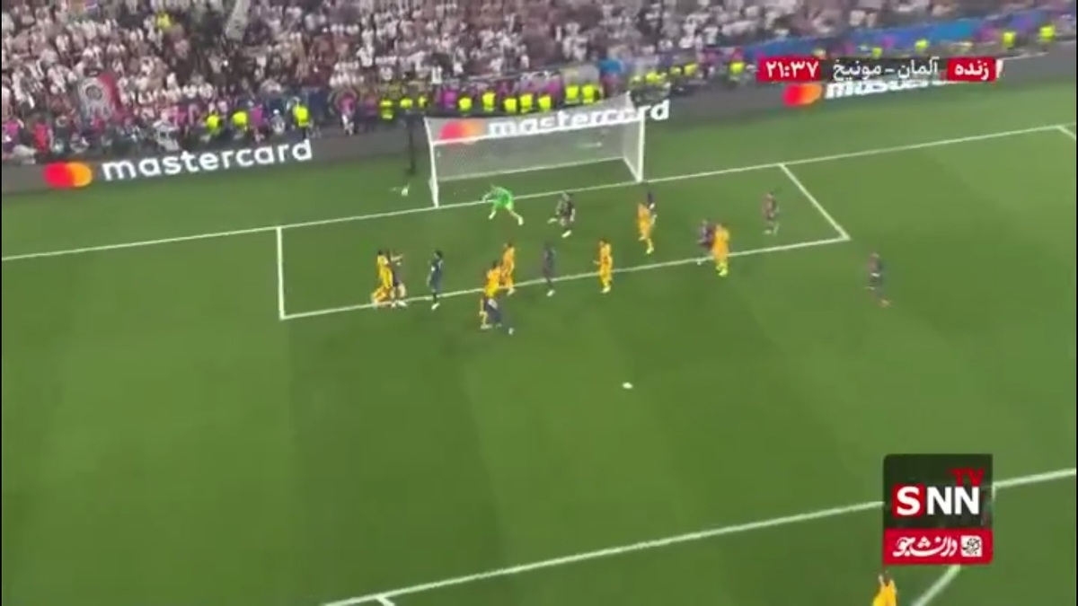 ضربه سر مارکوس تورام به شکل خطرناکی از کنار دروازه پاری&zwnj;سن&zwnj;ژرمن به بیرون رفت