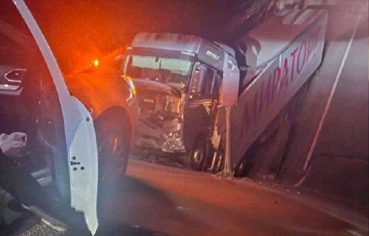 سقوط پل روی قطار مسافربری در روسیه