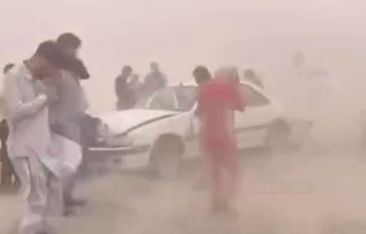 دو تصادف زنجیرهای همزمان در سیستان با ۴۶ مصدوم