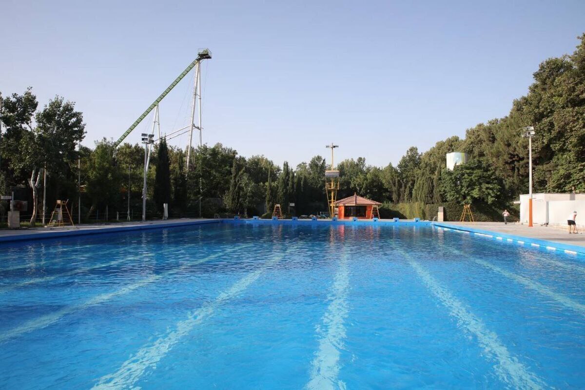 توزیع بیش از ۸۰ هزار بلیت رایگان استخر در مشهد