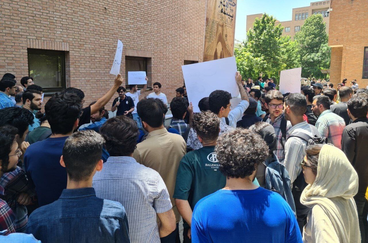 وقتی غذای دانشگاه به خط قرمز تبدیل می&zwnj;شود/ماجرای سلف شریف چه بود؟