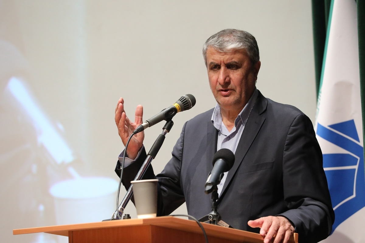 اسلامی: با صلابت برنامه هستهای خود را پیش خواهیم برد