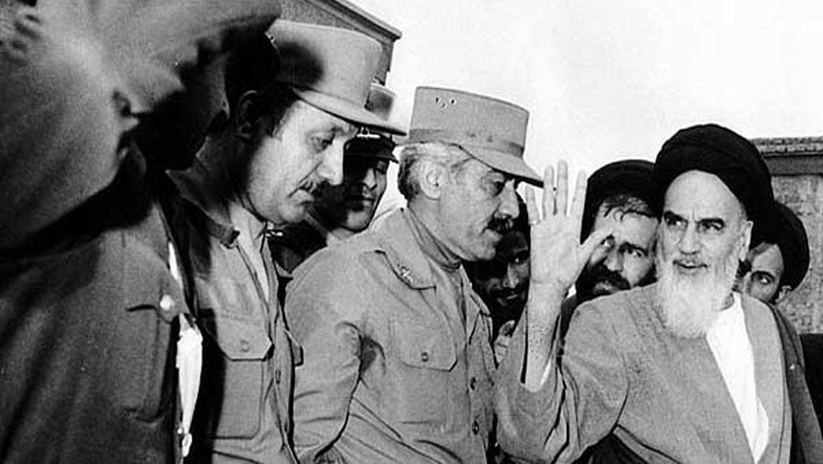 امام خمینی (ره) چگونه ایران را دوباره عزیز کرد