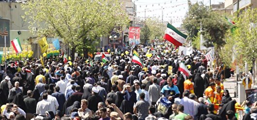 فریاد «هیهات من‌الذله» در خیابان‌های قم پیچید+فیلم