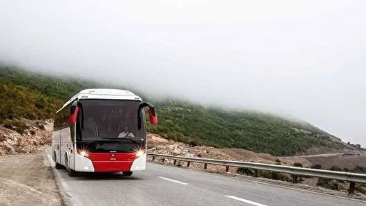 دستگیری راننده اتوبوس فاقد گواهینامه در عنبرآباد