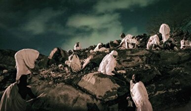 انتشار مجموعه عکس «دور خدا بگرد»