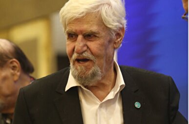 «عنایت بخشی» از بیمارستان مرخص شد