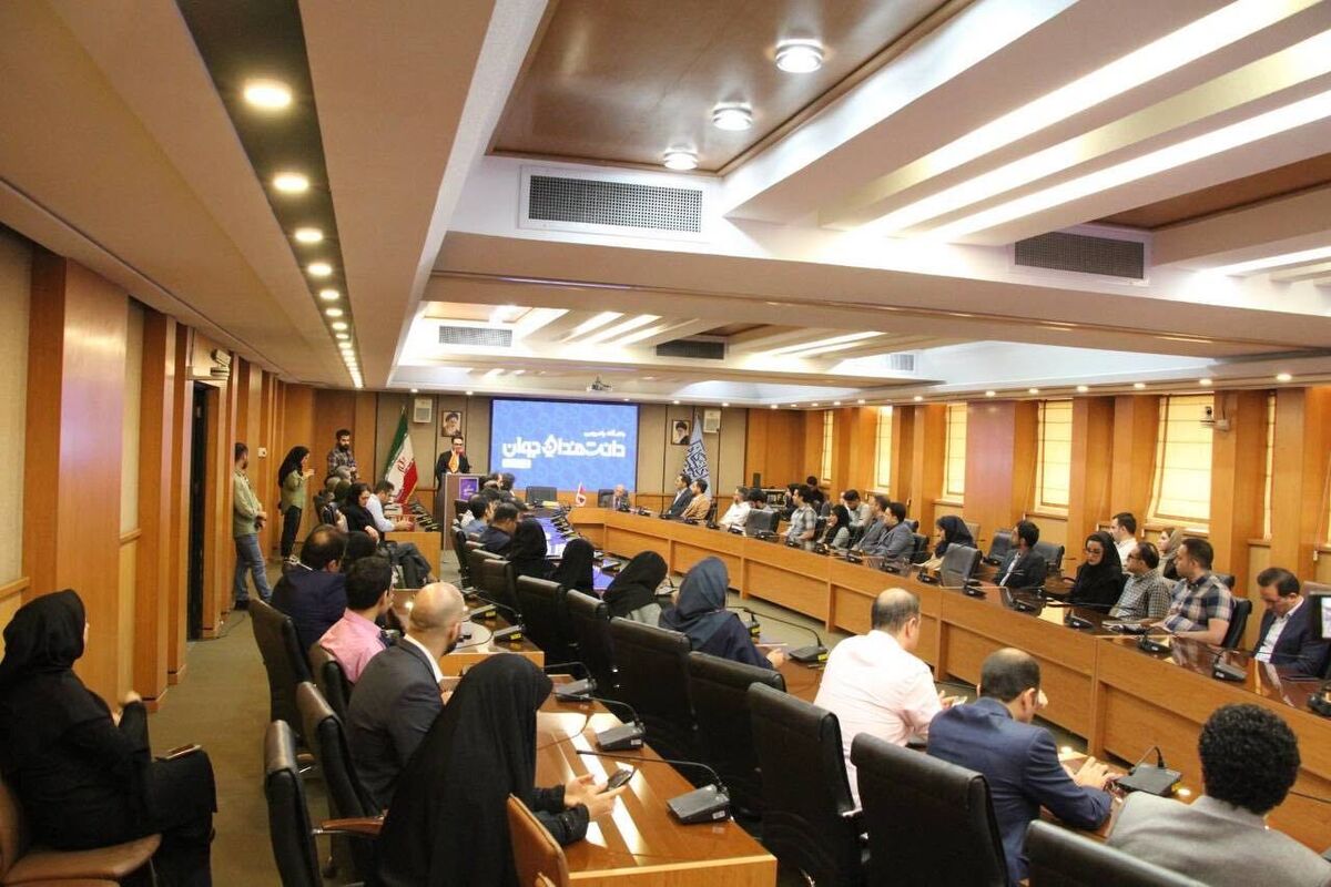 گردهمایی اعضای «باشگاه رادیویی دانشمندان جوان» با حضور پدر علم ژنتیک ایران