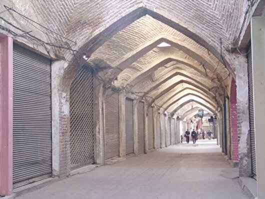 بازار زنجان و بافت تاریخی اطراف آن نیازمند بازسازی و احیا است