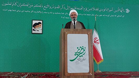 امام جمعه سمنان: فرهنگ ازدواج آسان ترویج شود