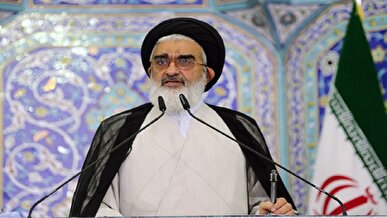 خطیب جمعه قم: مواضع ایران در مذاکرات برخلاف آمریکا، ثابت و روشن است