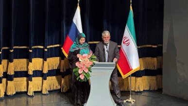 وزیر فرهنگ: روسیه دارای فرهنگی سرشار از آموزه­‌های درست، دلنشین و بزرگان ادبی است
