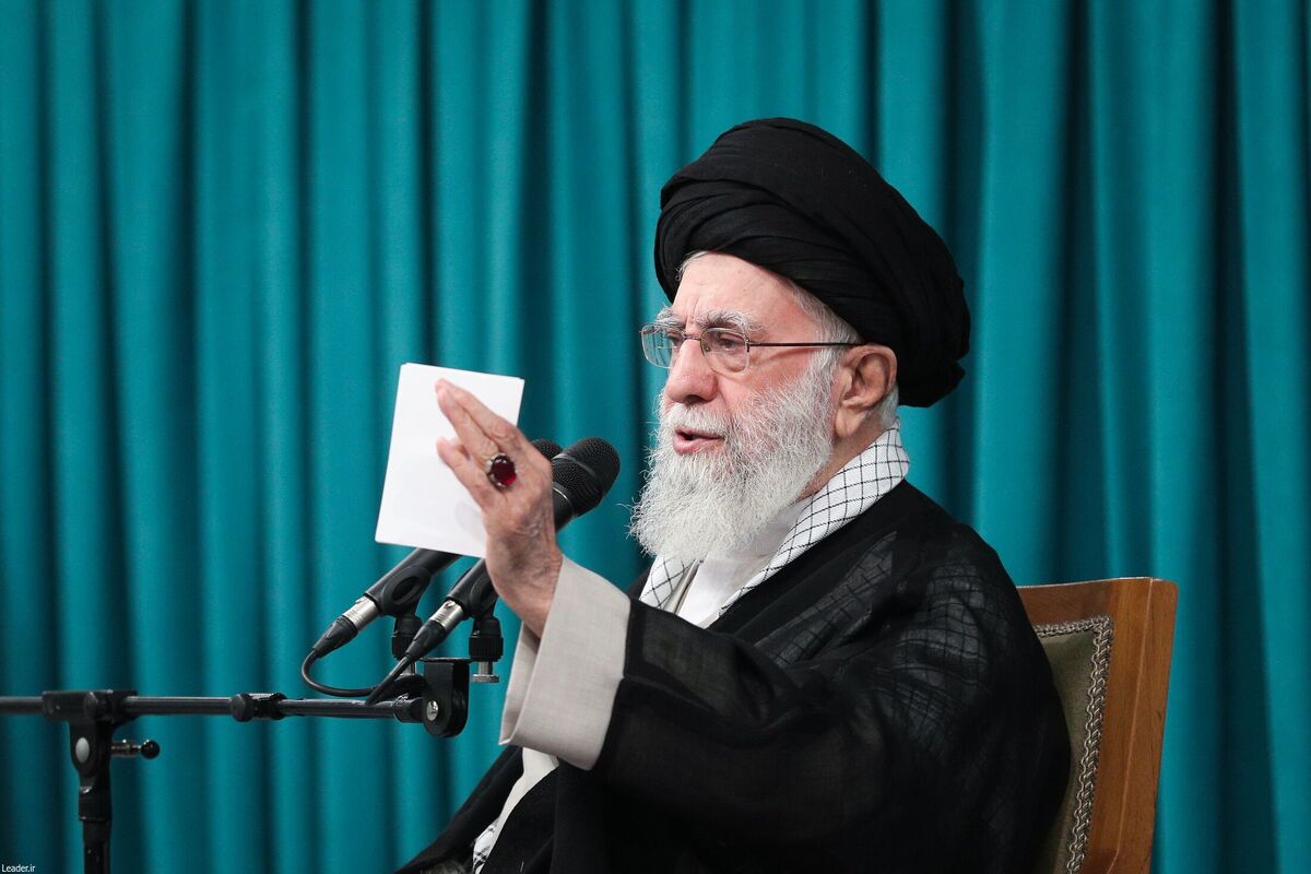 رهبر انقلاب: مراقب باشید در فهم انقلابیگری دچار خطا نشوید/ مجلس در بررسی بودجه سالیانه شاکله اصلی بودجه پیشنهادی دولت را حفظ کند + فیلم