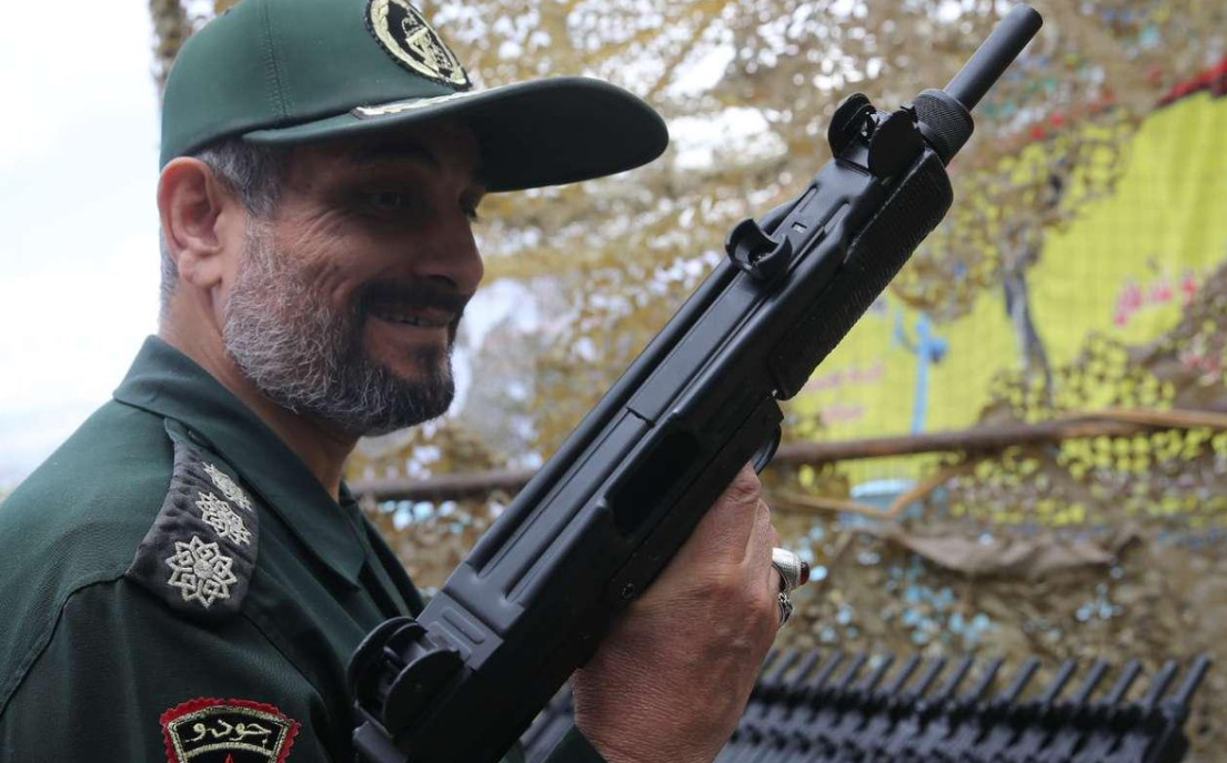 نیروهای عملیات ویژه ایرانی از چه سلاح هایی استفاده میکنند؟/ بررسی تصویرمحور از تسلیحات انفرادی نیروهای مخصوص نوپو و ارتش و سپاه