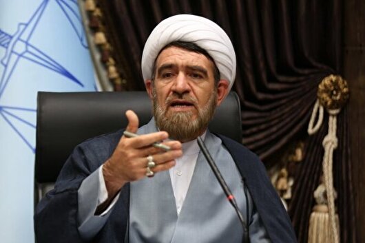 تأکید دادستان قم بر تقویت حمایت‌های حقوقی از کودکان بزه‌دیده