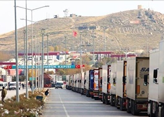 تجارت ایران از گمرکات آذربایجان غربی به ۱۹ میلیارد دلار رسید