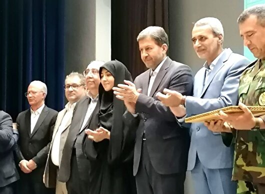 استاندار اصفهان: صنایع‌دستی با وجود عظمتش، هنوز بی‌پشتوانه است