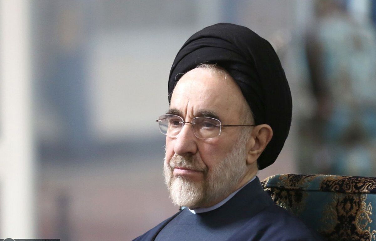 خاتمی: حق جمهوری اسلامی برای دفاع محفوظ است