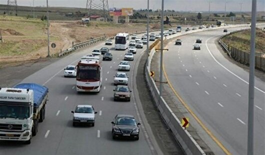 رانندگان از توقف در حاشیه آزادراه‌های قزوین خودداری کنند